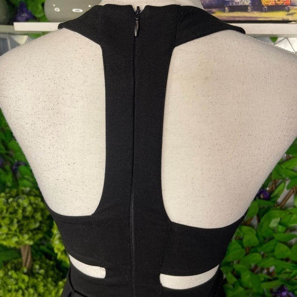 Lulu’s XS Black Stretchy Cutout and About Black Skater Dress - Picture 9 of 14